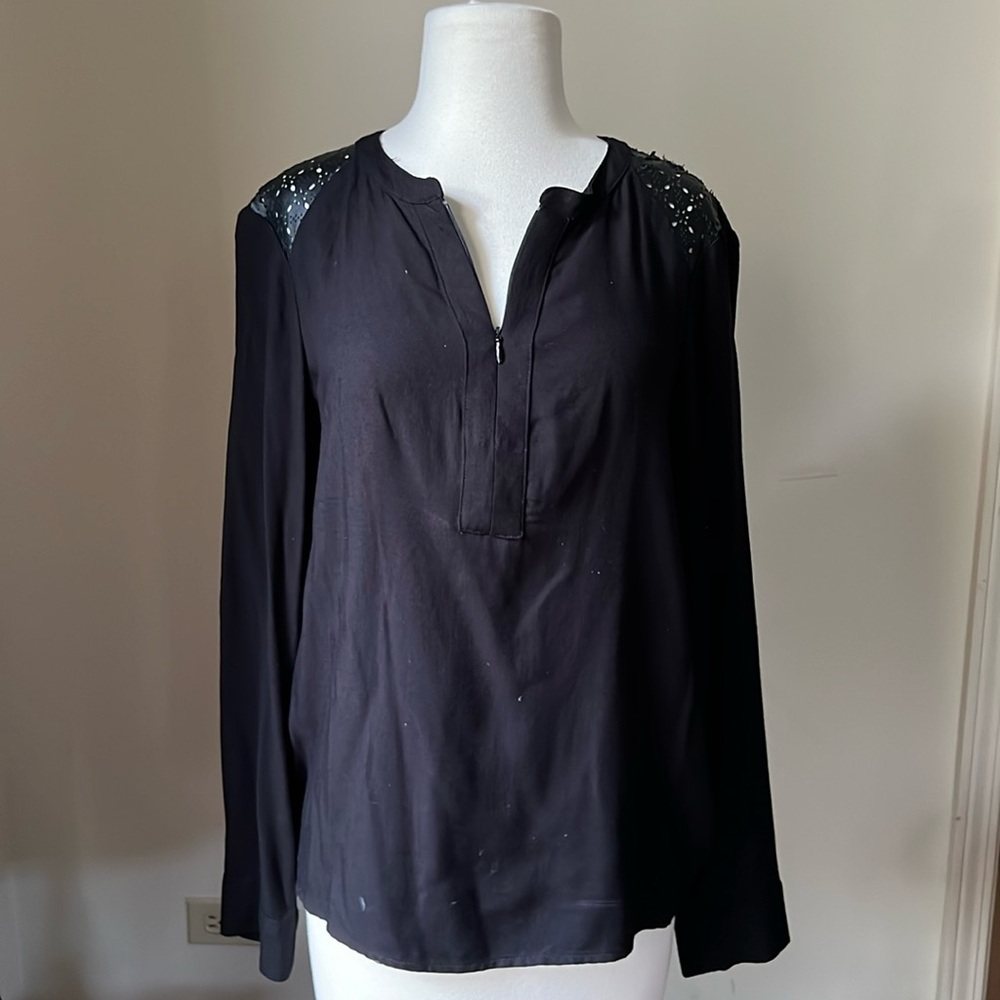 Ella Moss Black Ling Sleeve Faux Leather Shoulder Size S